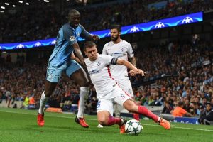 Yaya Toure beraksi terhadap Steaua.