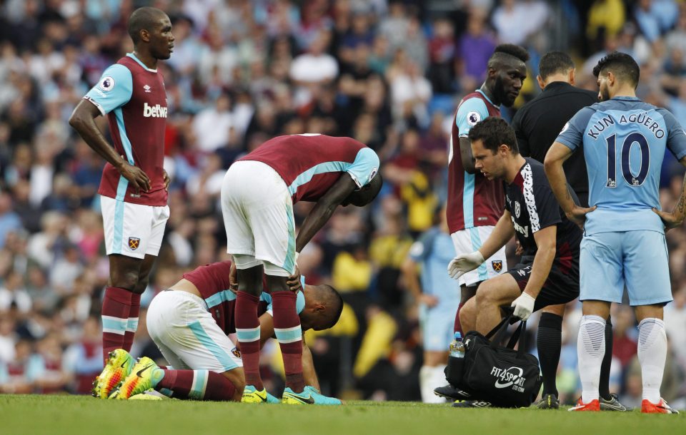 Winston Reid tidak dapat berdiri dengan senang.